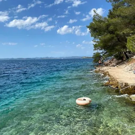 Adriatic Nest * Sali
