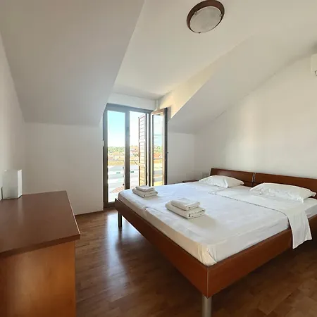 Apartment Adriatic Nest Sali