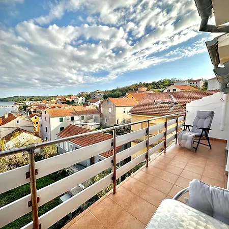 Adriatic Nest Apartment *
